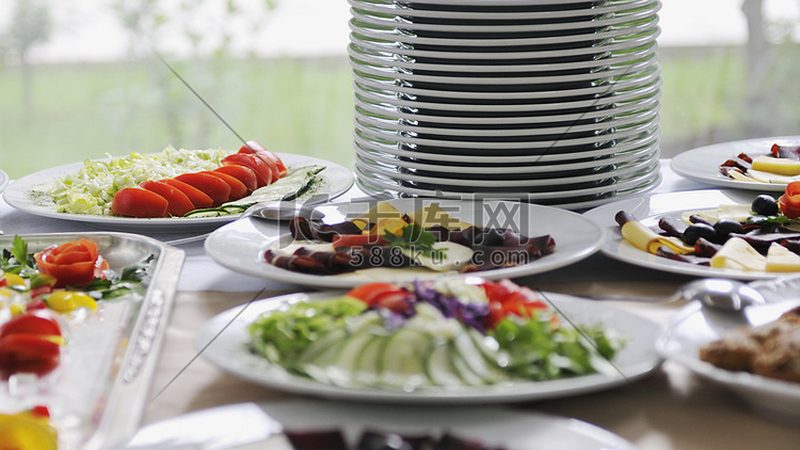 餐饮供应链服务商资质要求解析：合规之路，食品安全保障